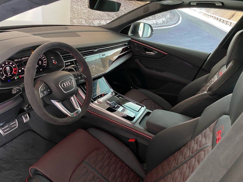 Audi RSQ8 2025