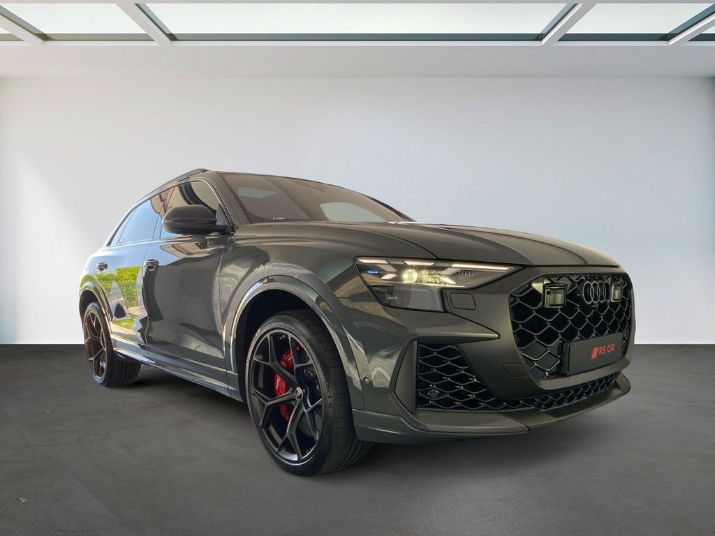 Audi RSQ8 2025