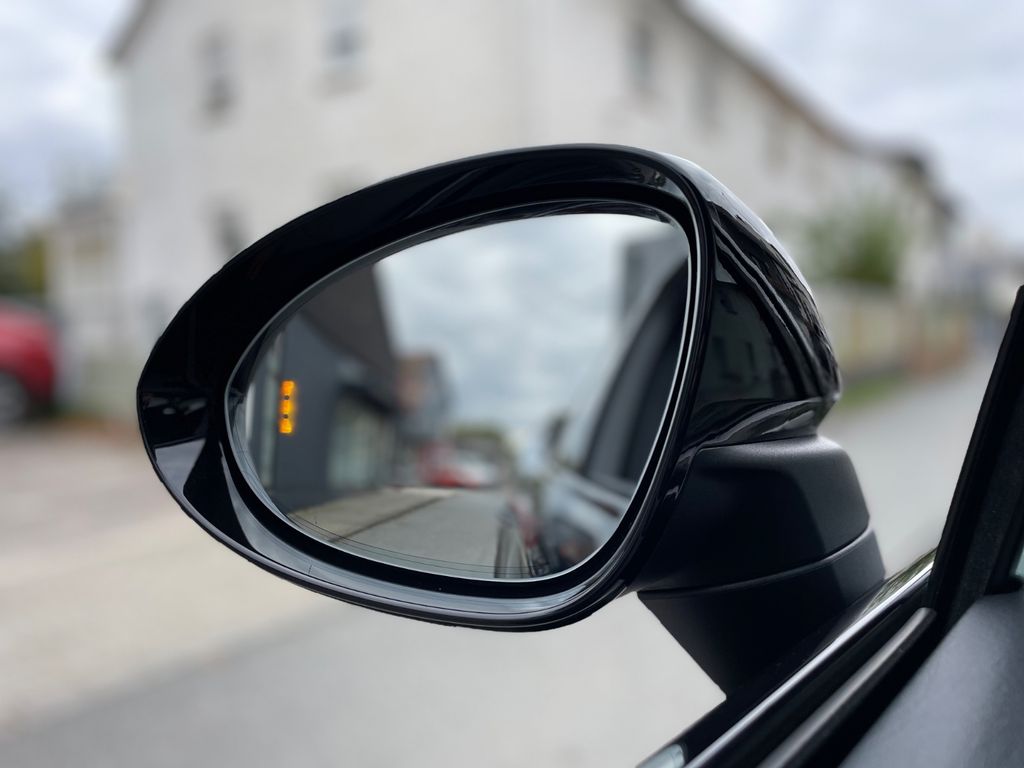 Porsche Cayenne 2025