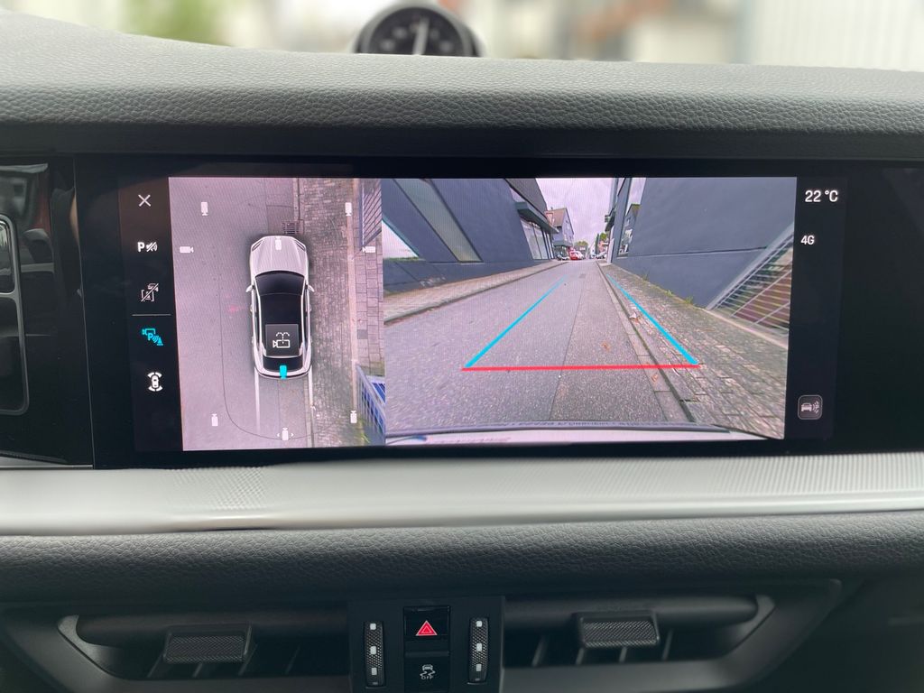 Porsche Cayenne 2025