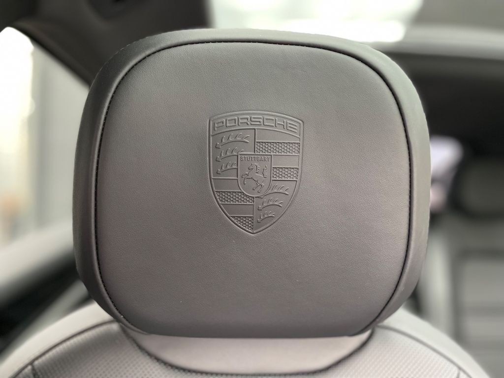 Porsche Cayenne 2025