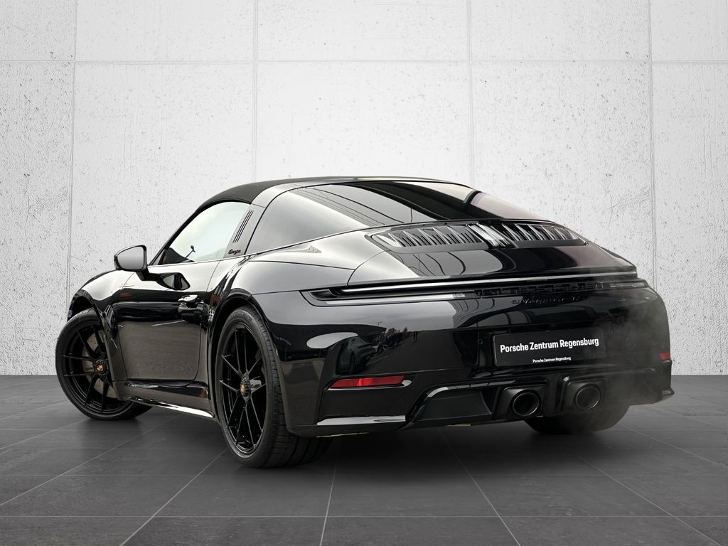 Porsche 992 2025