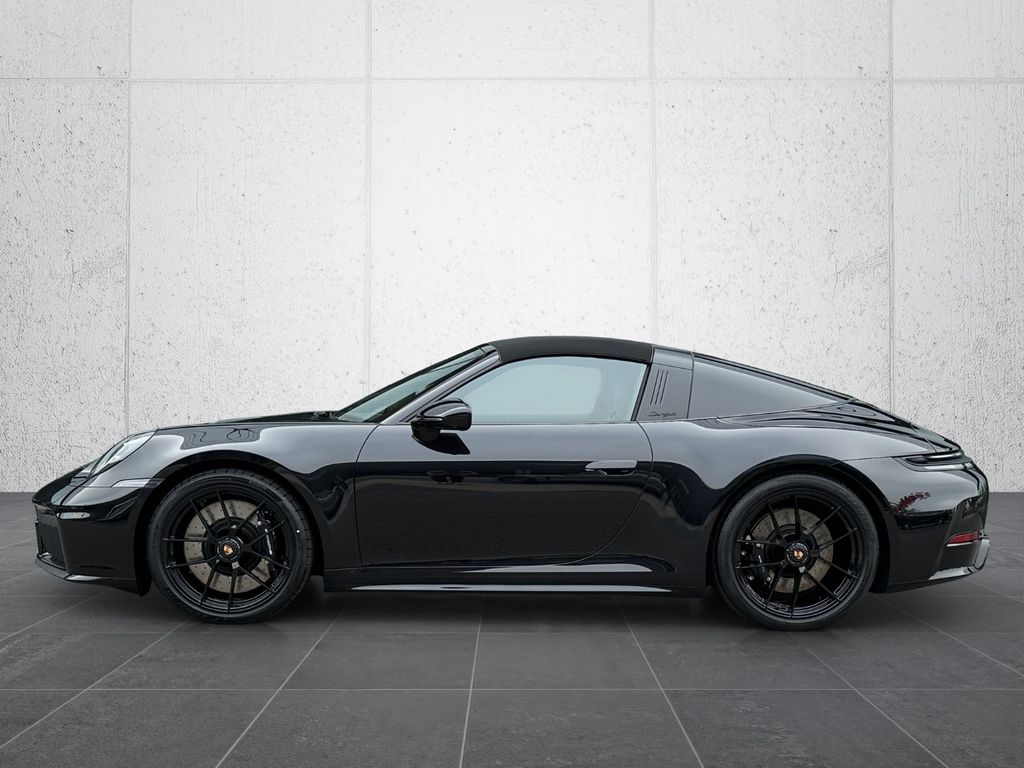 Porsche 992 2025