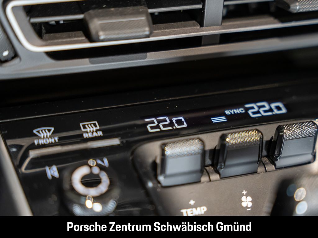 Porsche 992 2021