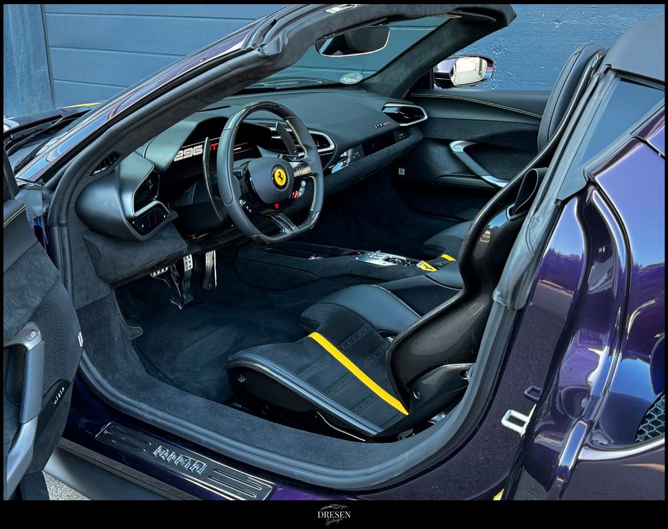 Ferrari 296 GTS 2025