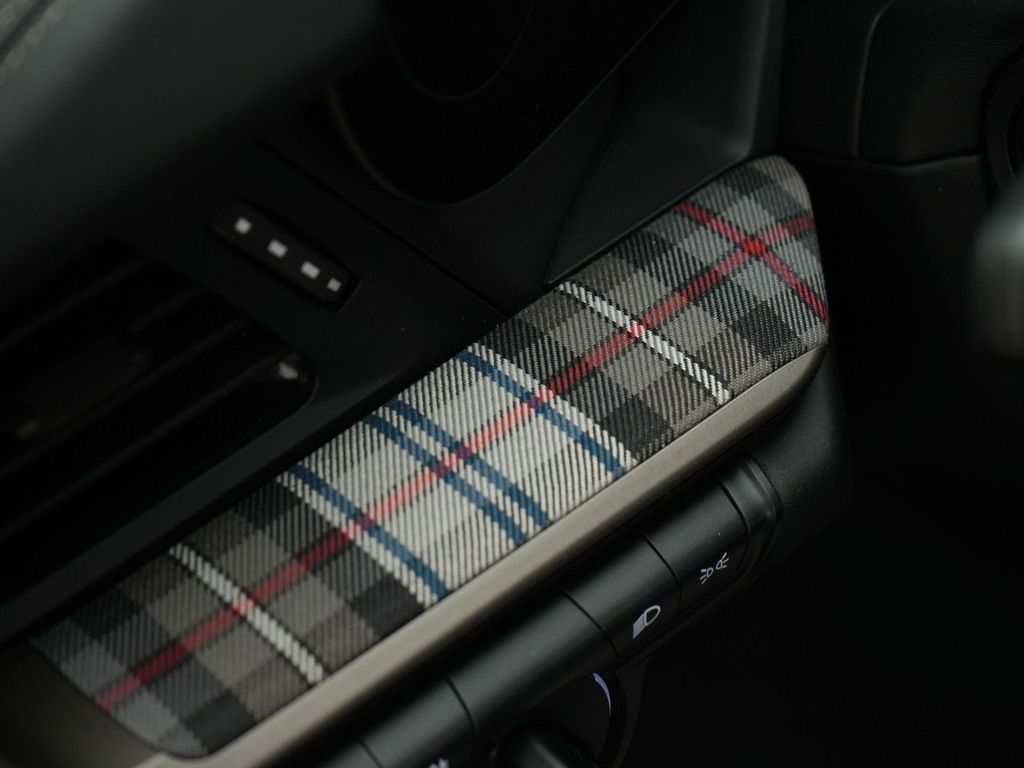 Porsche 992 2025