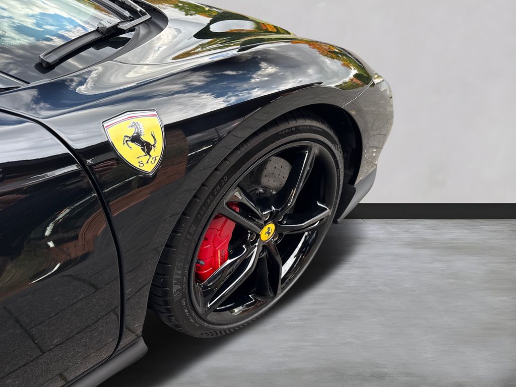 Ferrari 296 GTS 2025