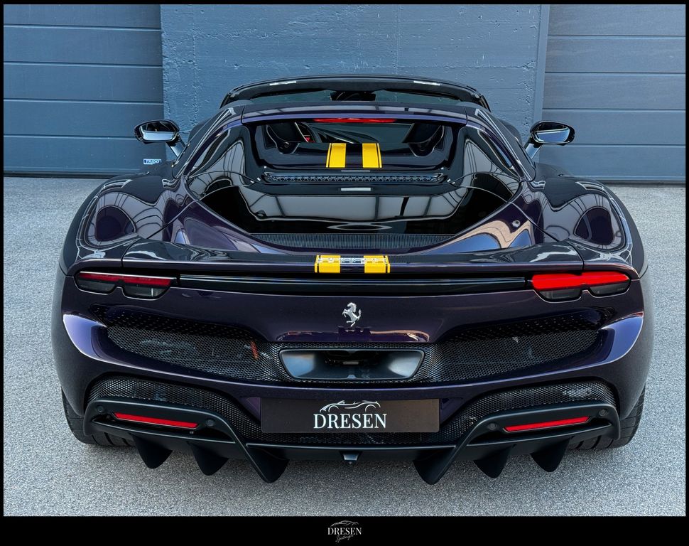 Ferrari 296 GTS 2025