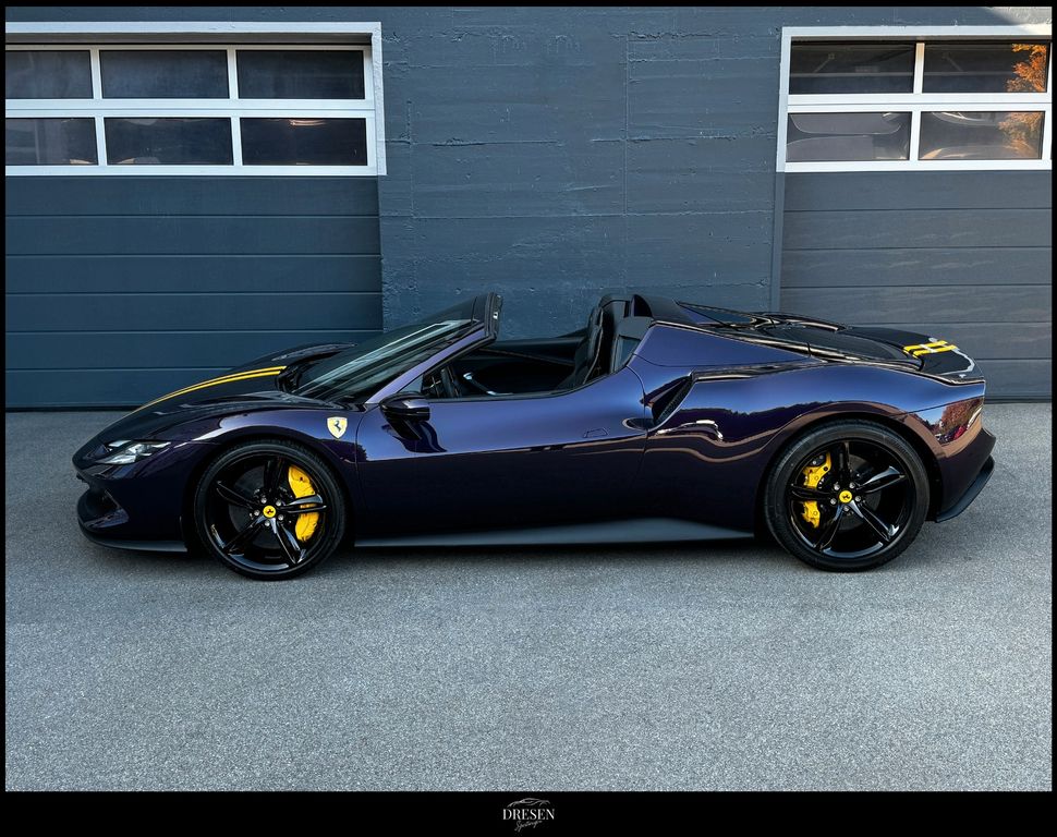 Ferrari 296 GTS 2025