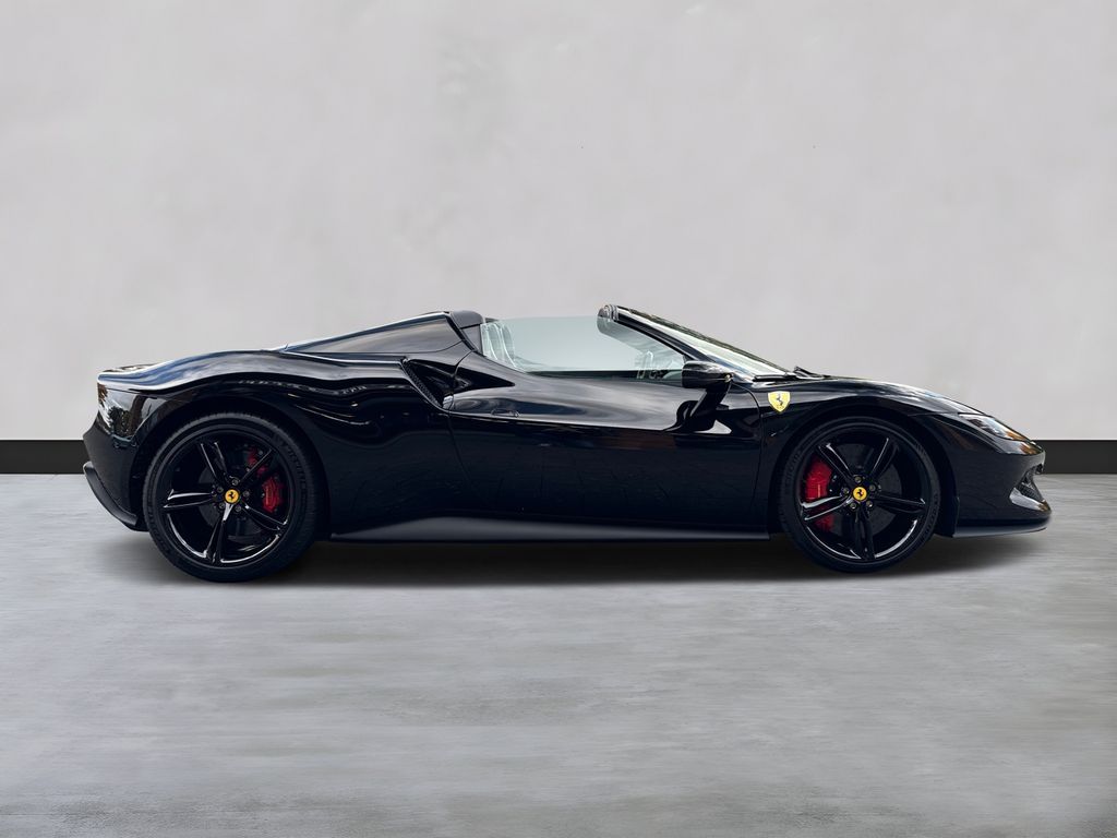 Ferrari 296 GTS 2025