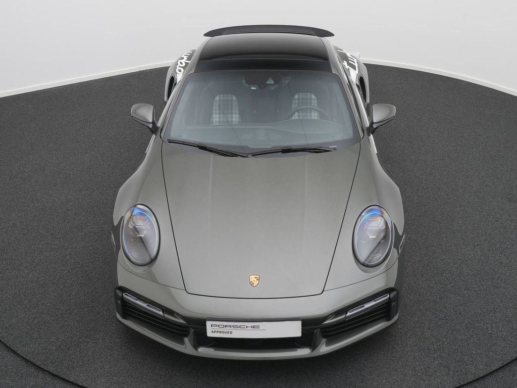 Porsche 992 2025