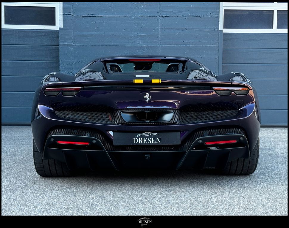 Ferrari 296 GTS 2025