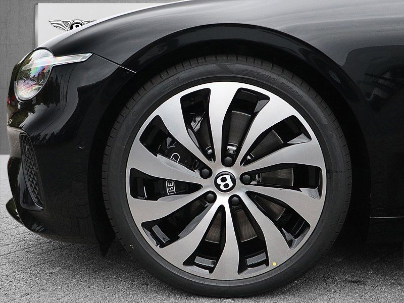 Bentley Continental GTC 2025