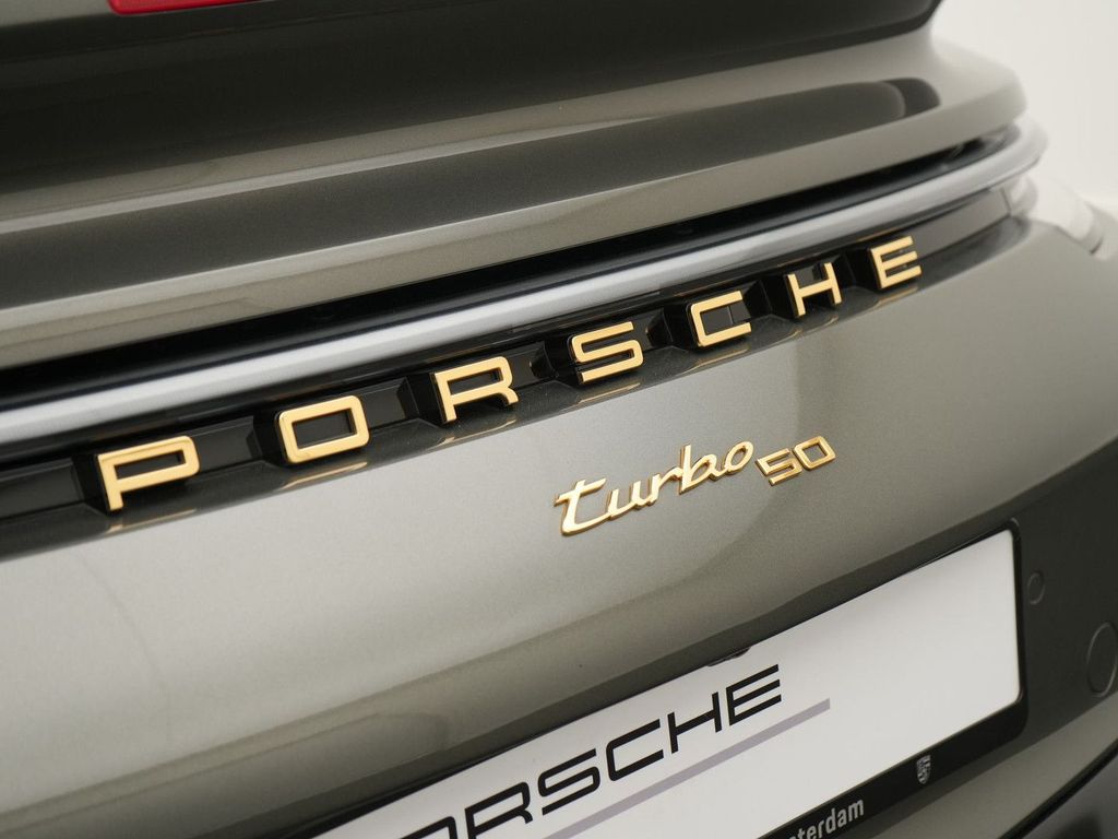Porsche 992 2025