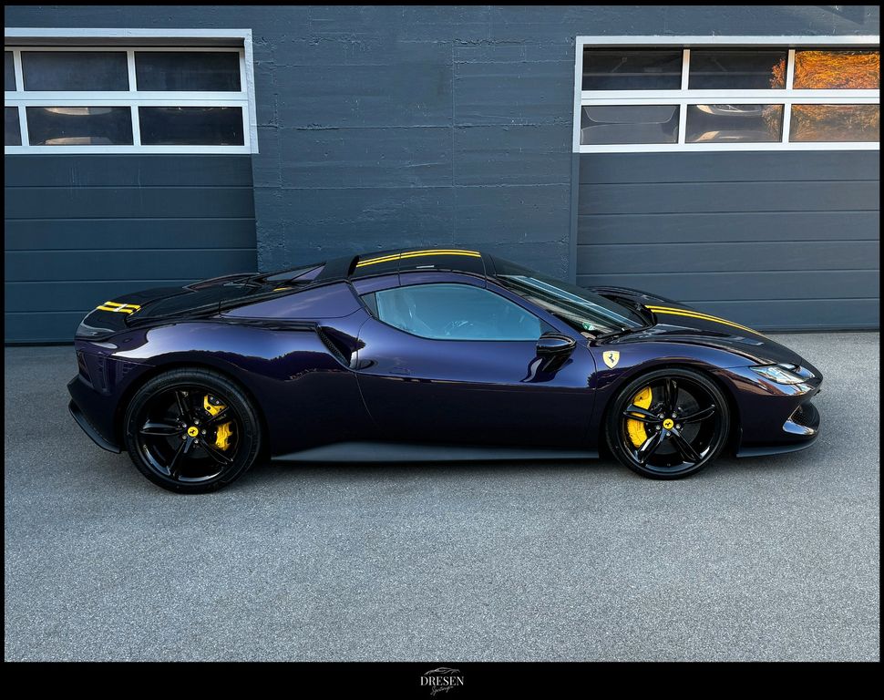 Ferrari 296 GTS 2025