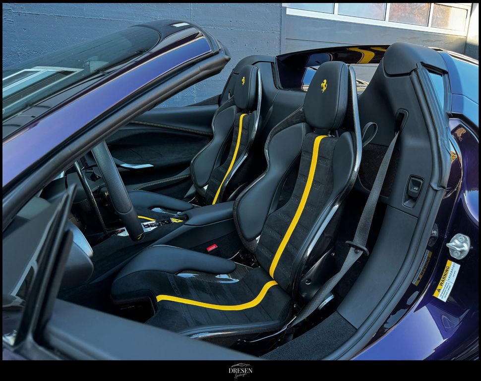 Ferrari 296 GTS 2025