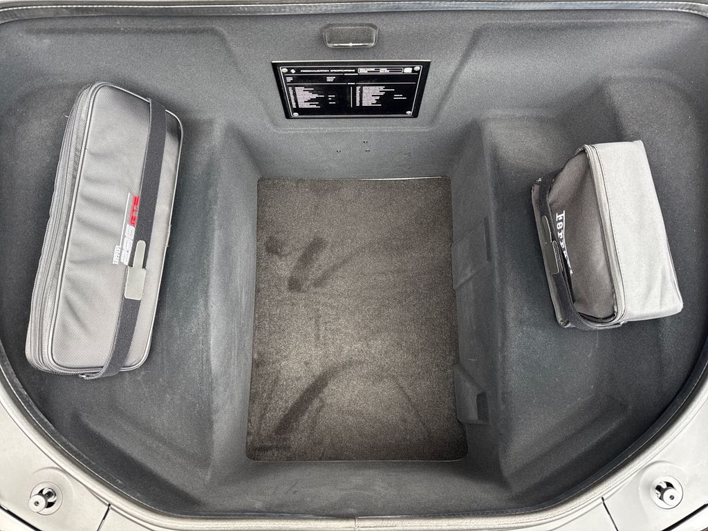 Ferrari 296 GTS 2025