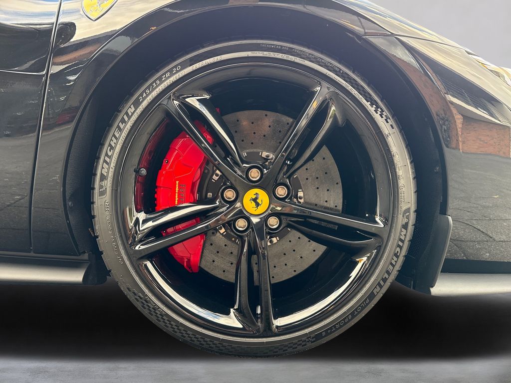 Ferrari 296 GTS 2025