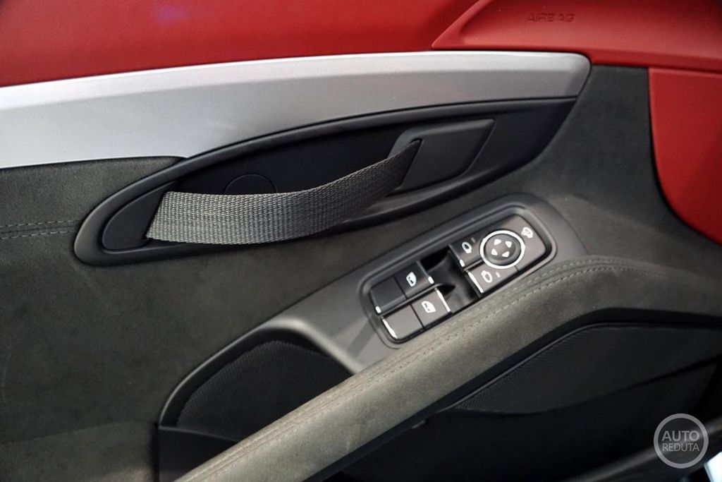 Porsche Boxster 2021