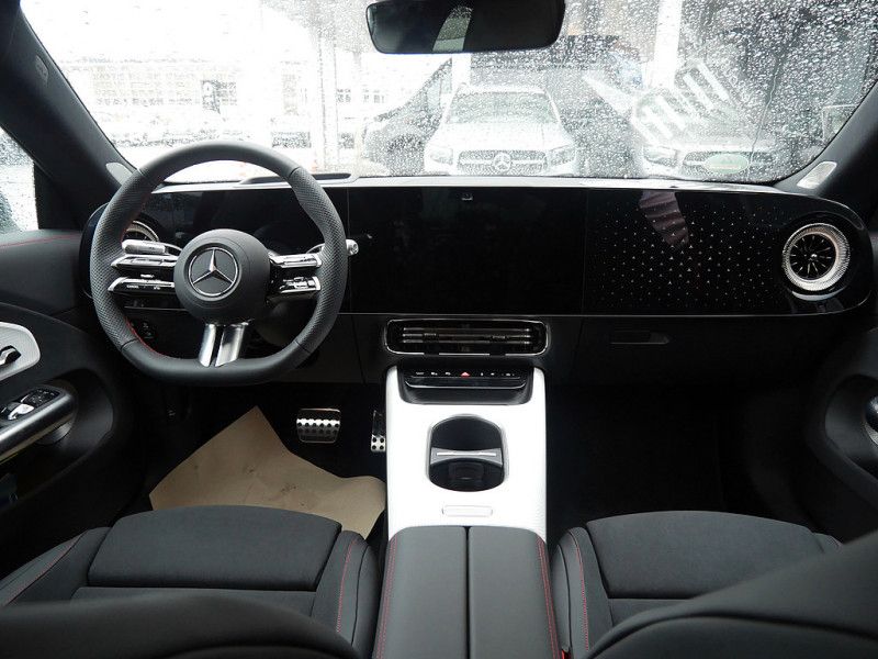 Mercedes-Benz CLA 250 2025