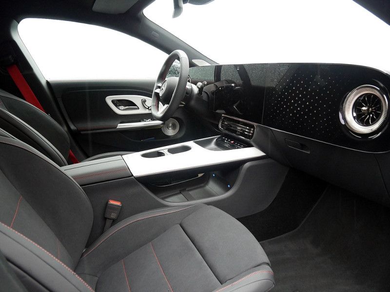 Mercedes-Benz CLA 250 2025