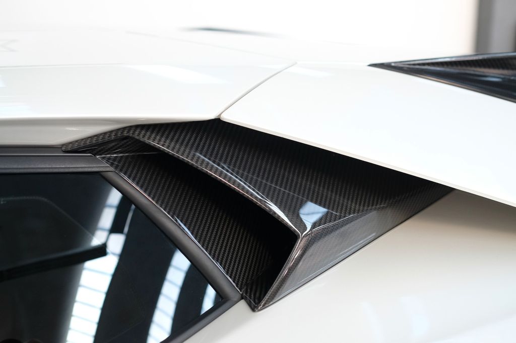 Lamborghini Aventador 2019