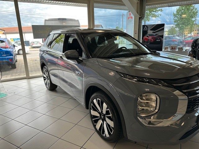 Mitsubishi Outlander 2025
