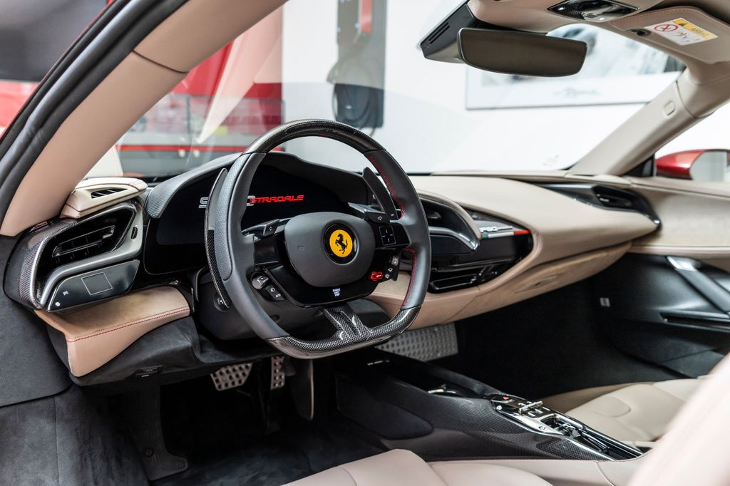 Ferrari SF90 2023
