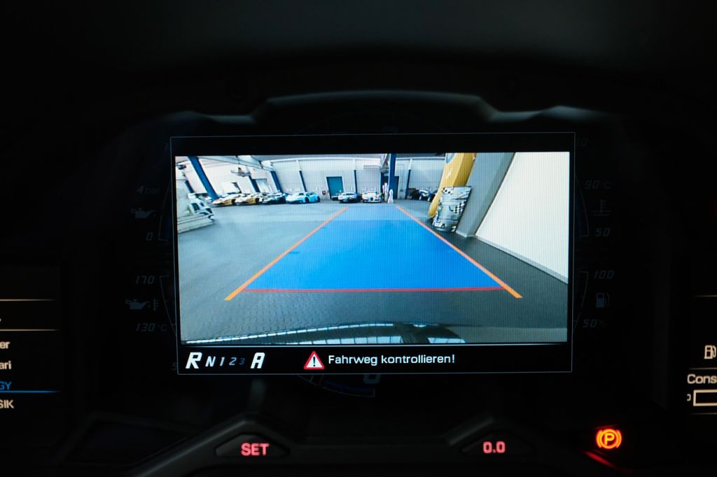 Lamborghini Aventador 2019