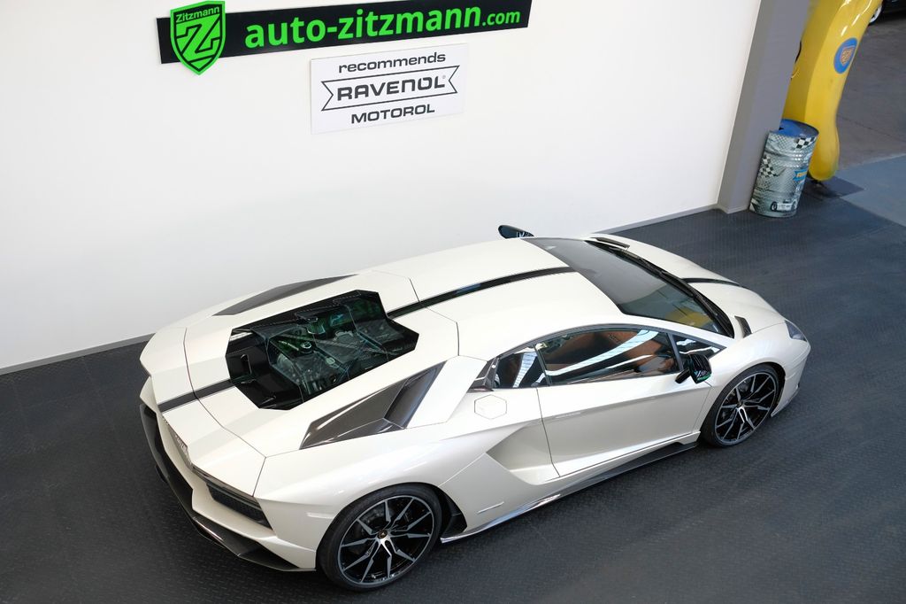 Lamborghini Aventador 2019