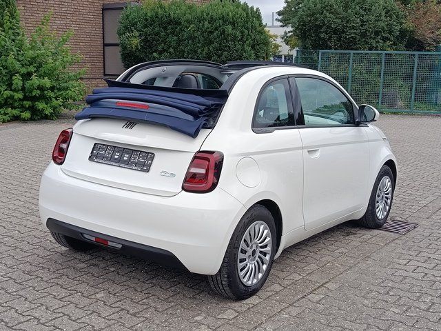 Fiat 500e 2023