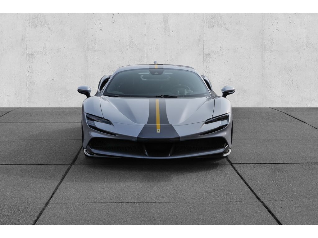 Ferrari SF90 2022
