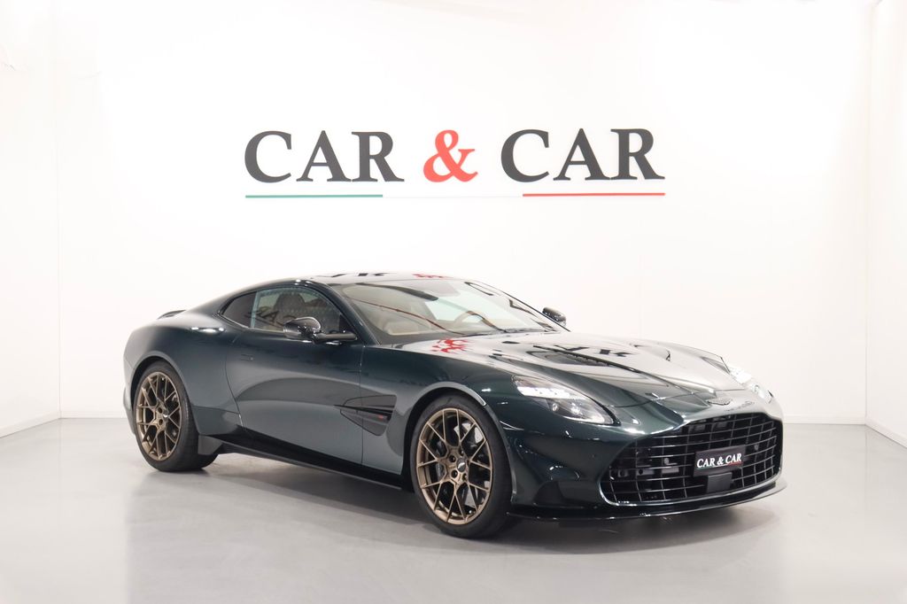 Aston Martin Vanquish 2025