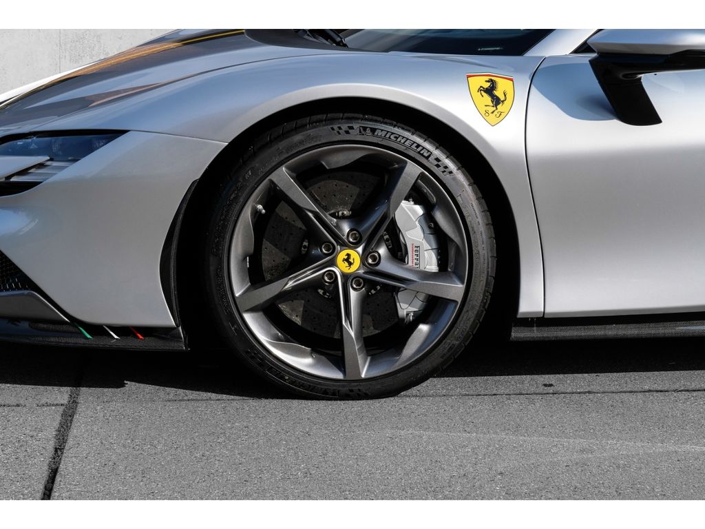 Ferrari SF90 2022