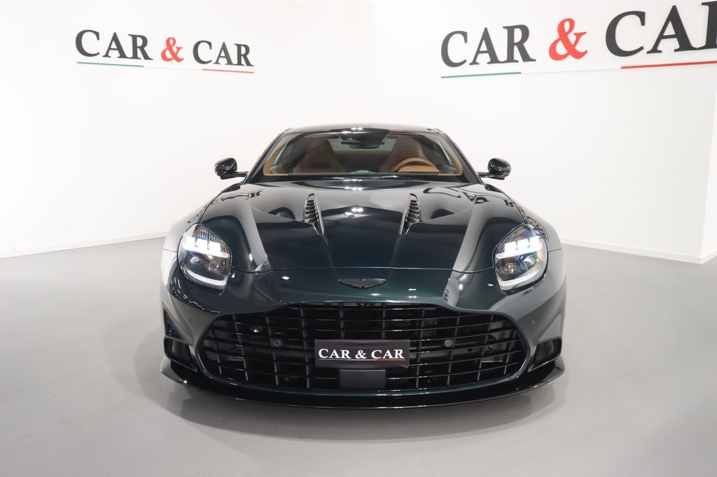 Aston Martin Vanquish 2025