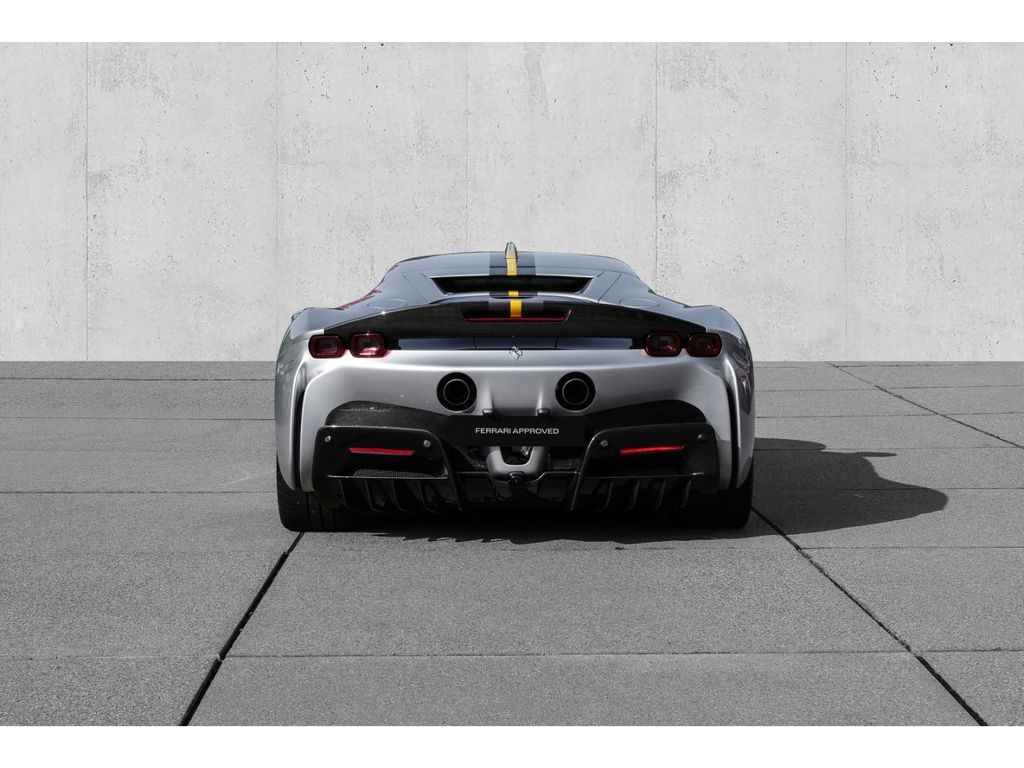 Ferrari SF90 2022