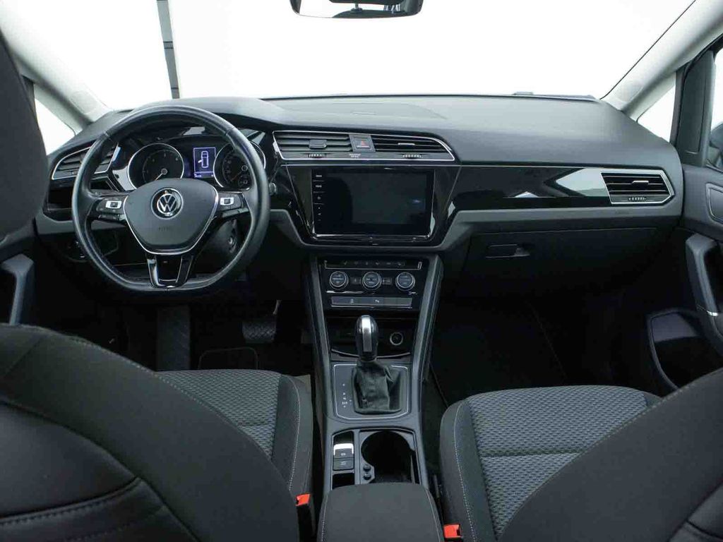 Volkswagen Touran 2021