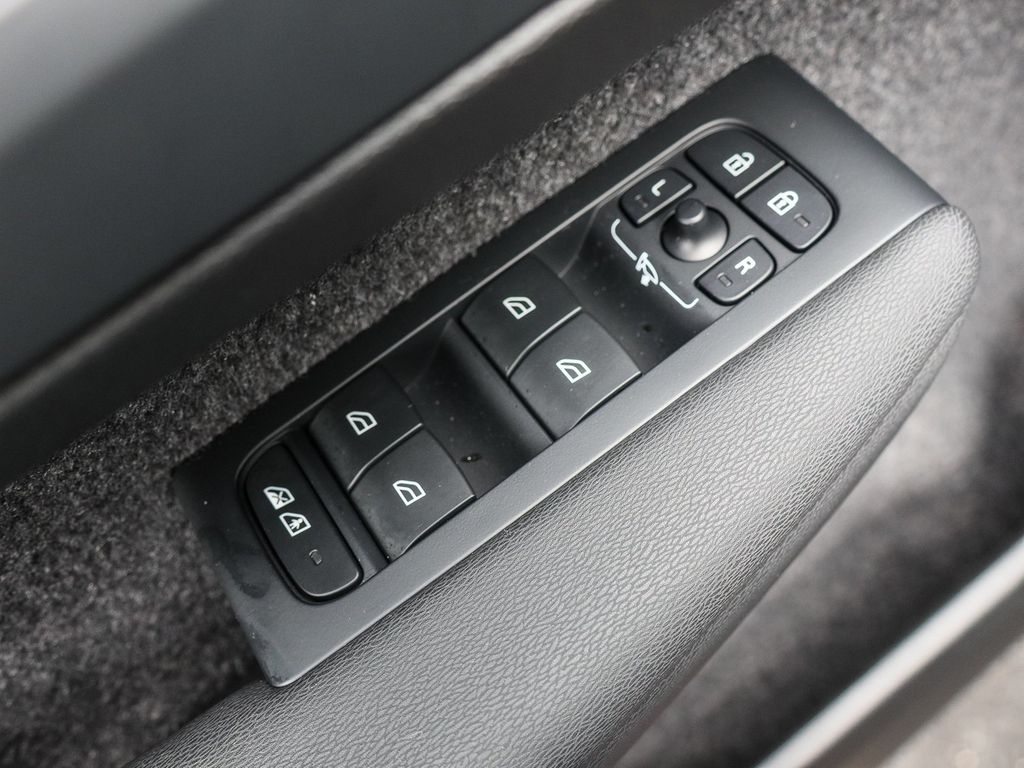Volvo C40 2024