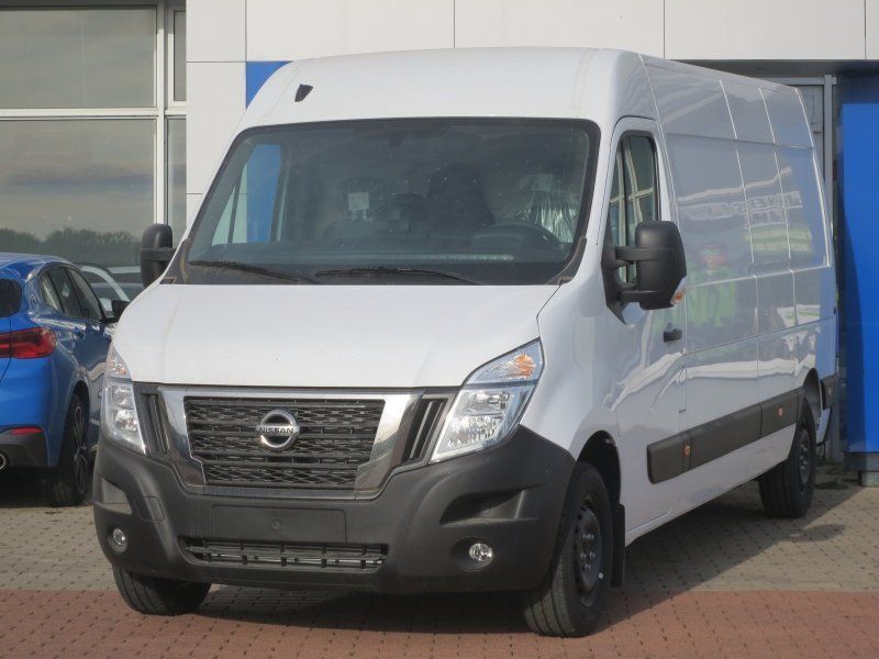 Nissan Interstar 2024