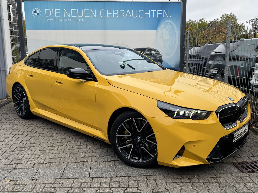 BMW M5 2024