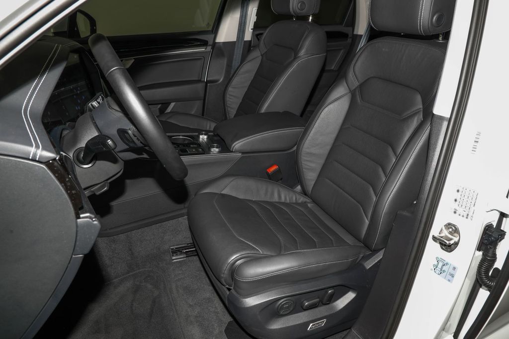 Volkswagen Touareg 2025