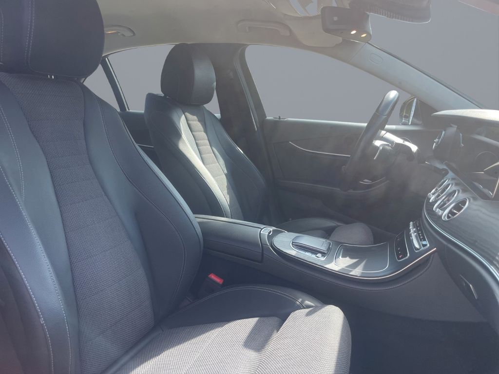 Mercedes-Benz E 200 2021