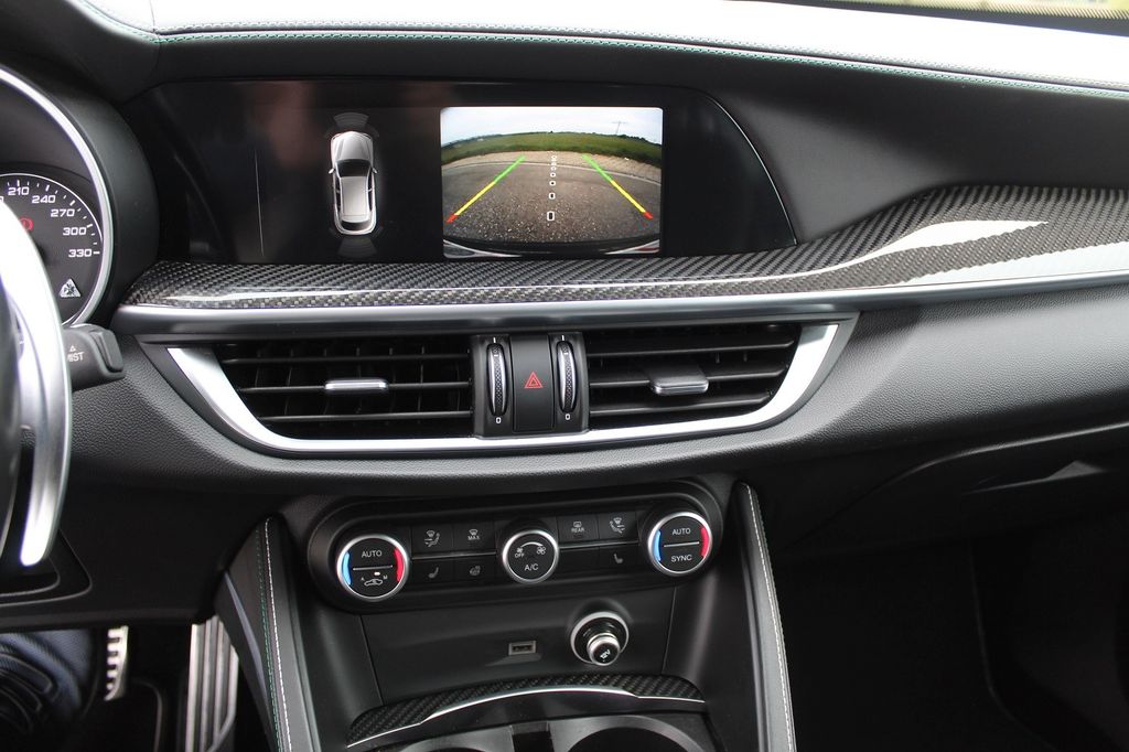 Alfa Romeo Stelvio 2020