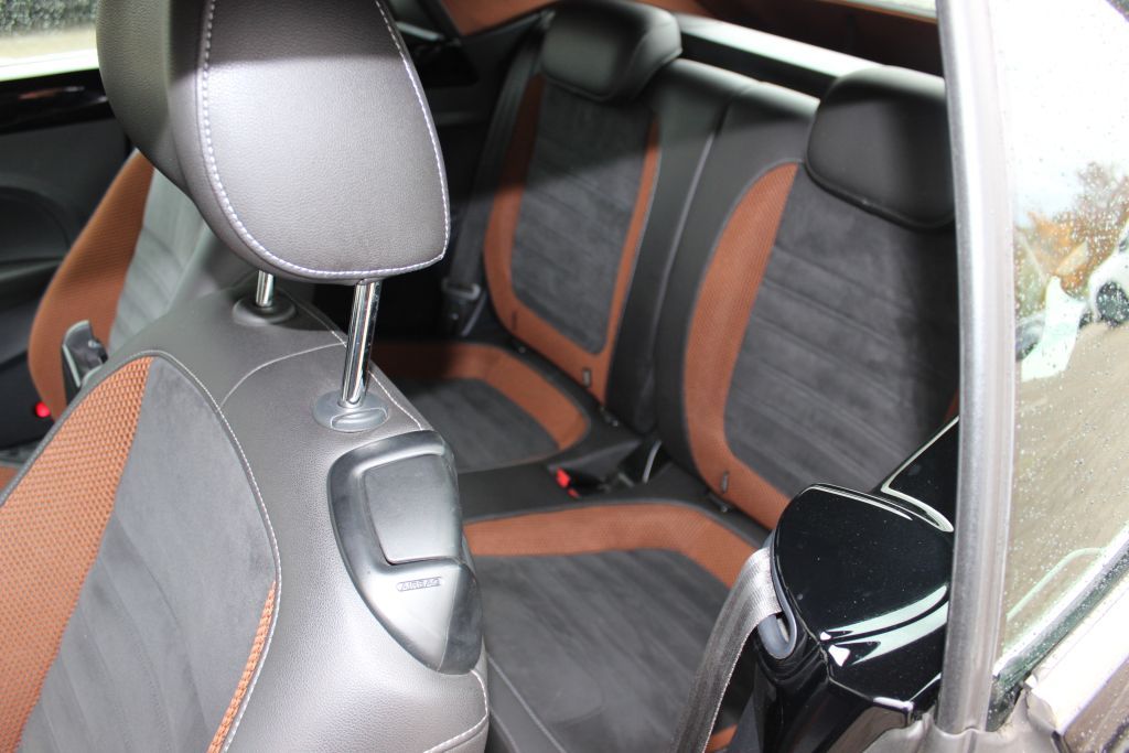 Volkswagen Beetle 2017