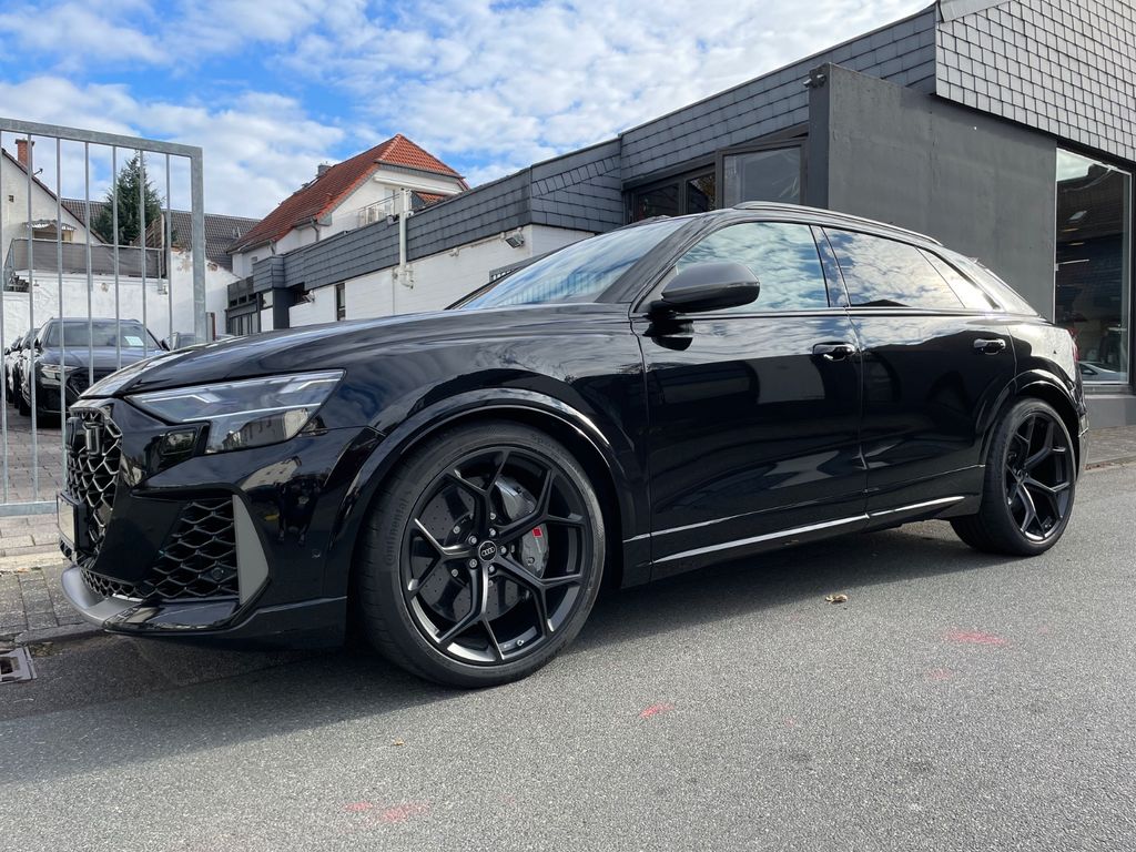 Audi RSQ8 2025