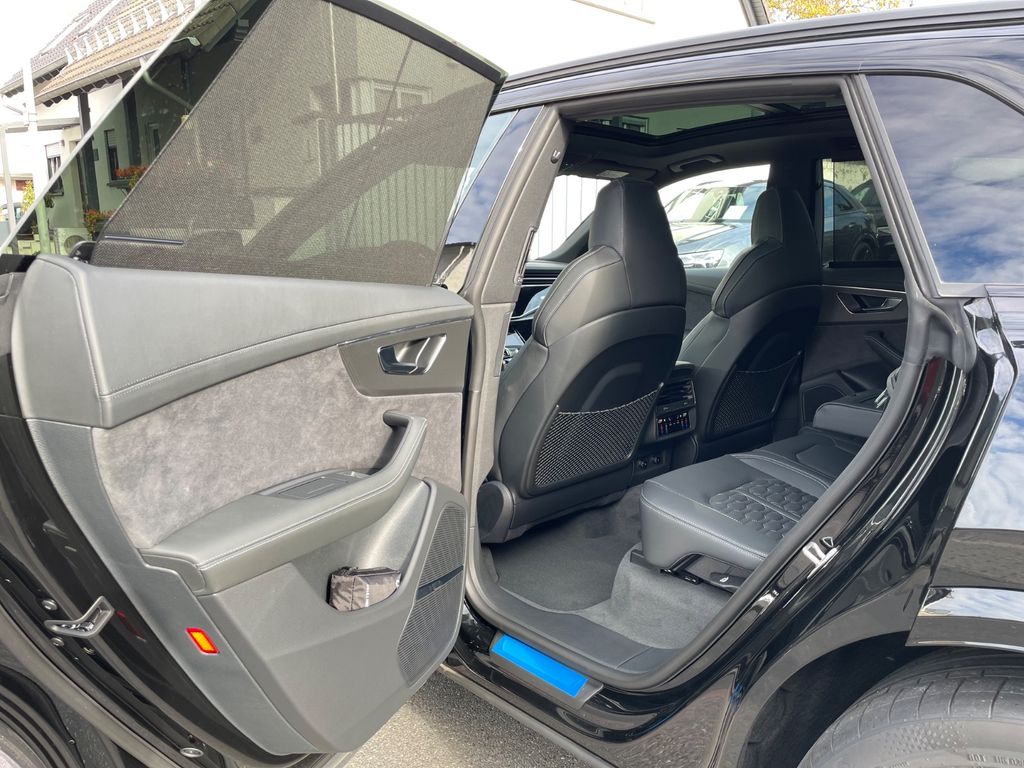 Audi RSQ8 2025