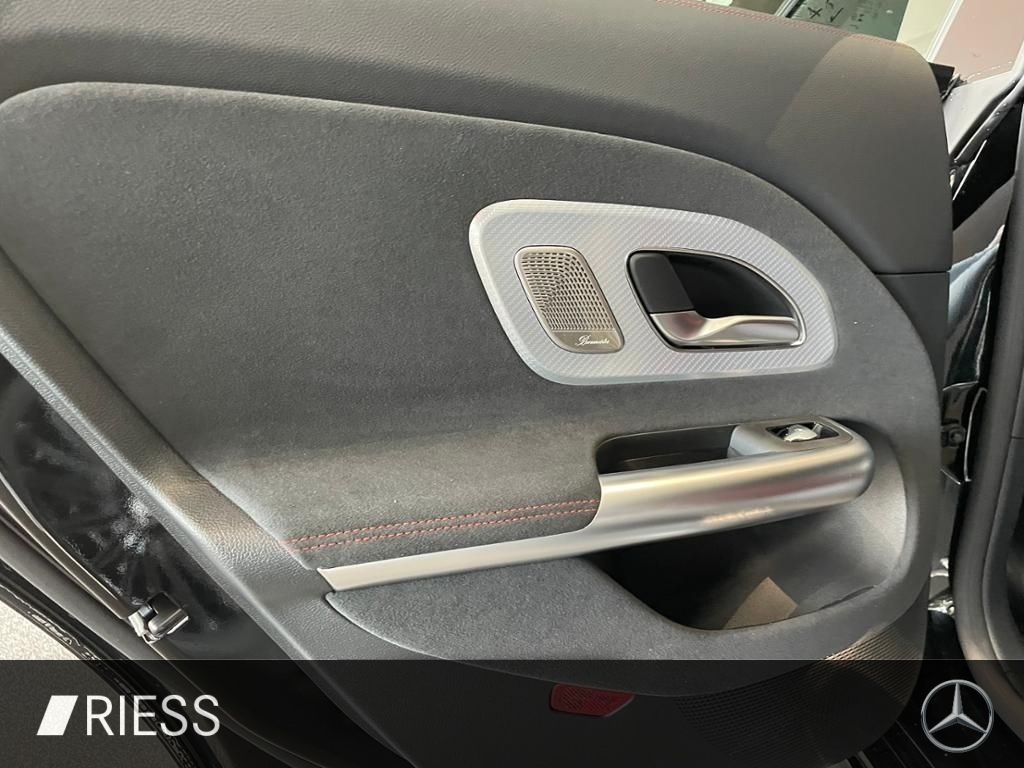 Mercedes-Benz CLA 350 2025