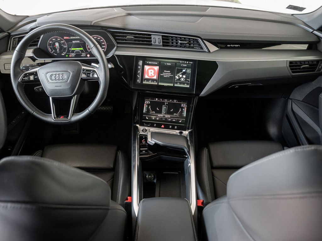 Audi e-tron 2022
