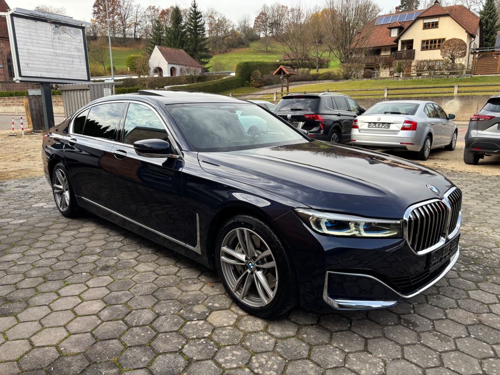 BMW 745 2019