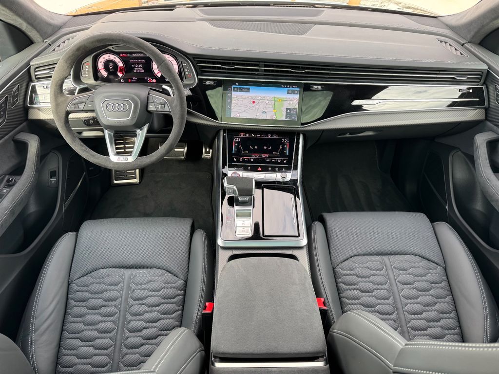 Audi RSQ8 2025